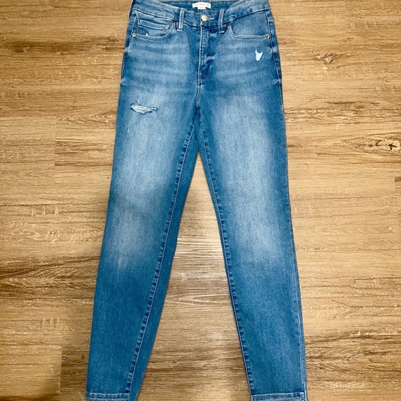 Good American Light Blue Skinny Jeans - Picture 1 of 7